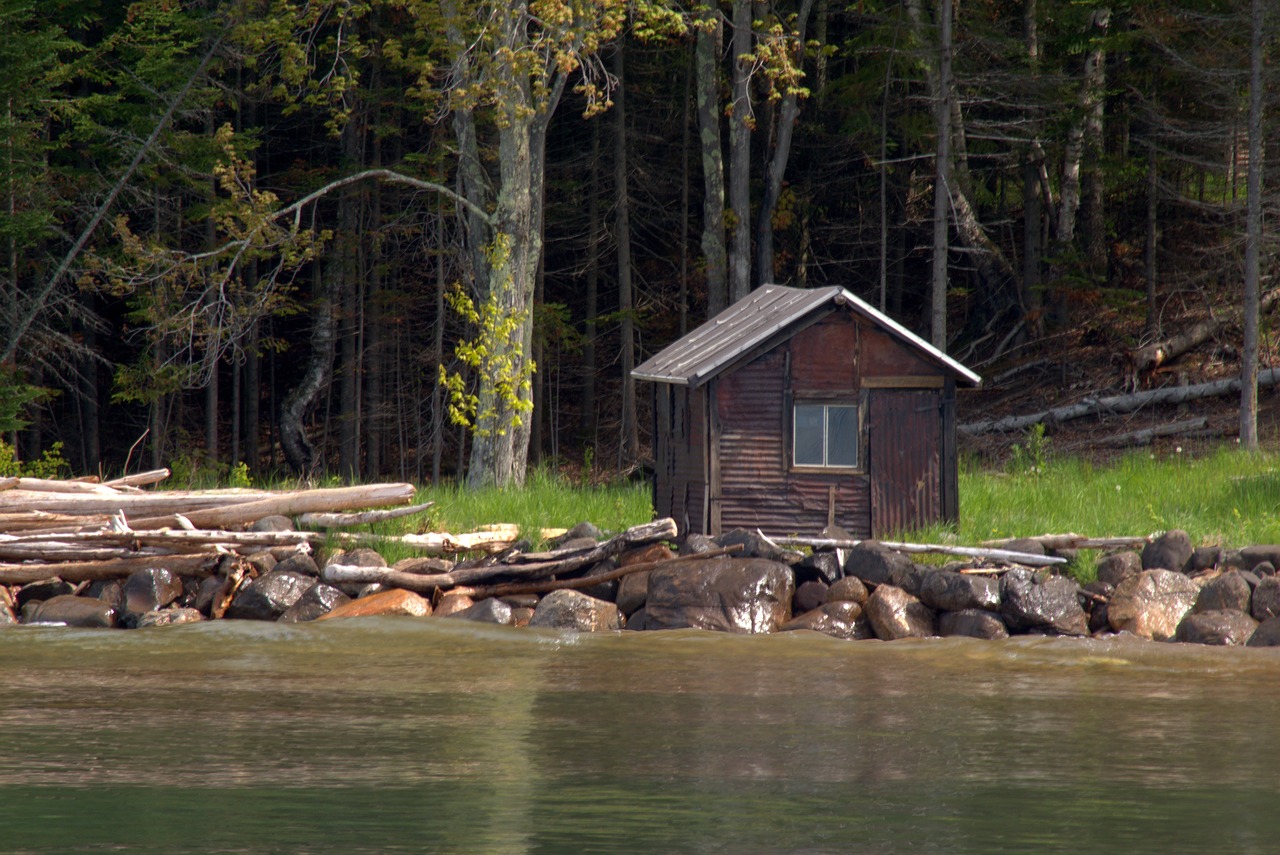 Going Off The Grid on Australia’s Woody Island
